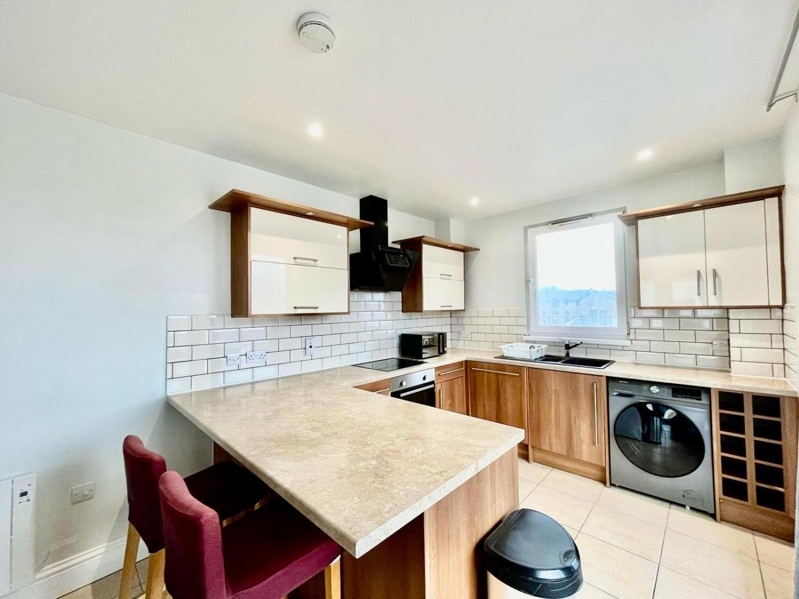 דירות London Modern Flat Near Transports מראה חיצוני תמונה