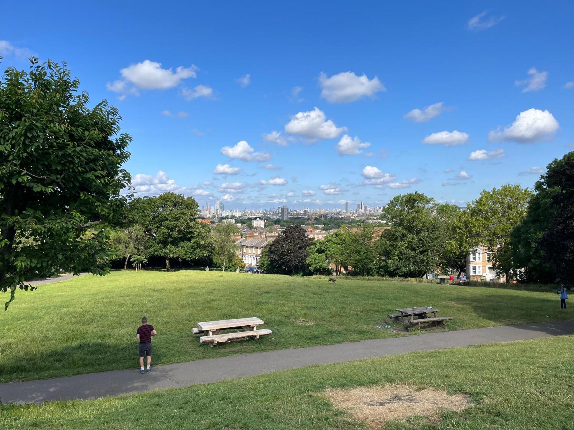 דירות London Modern Flat Near Transports מראה חיצוני תמונה