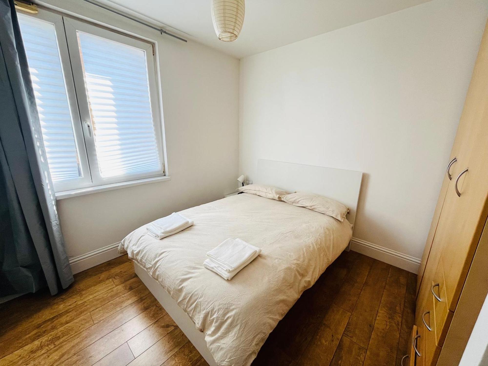 דירות London Modern Flat Near Transports מראה חיצוני תמונה